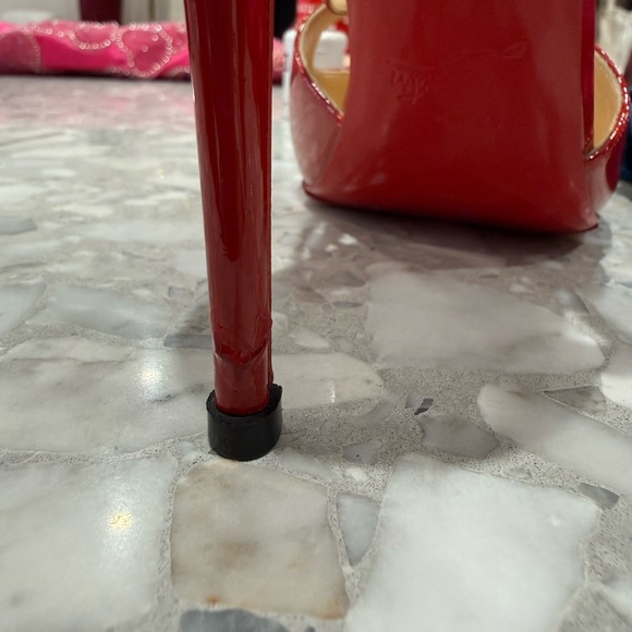 Christian Louboutin Crossfiketa size 38 Red Patent - Picture 8 of 8